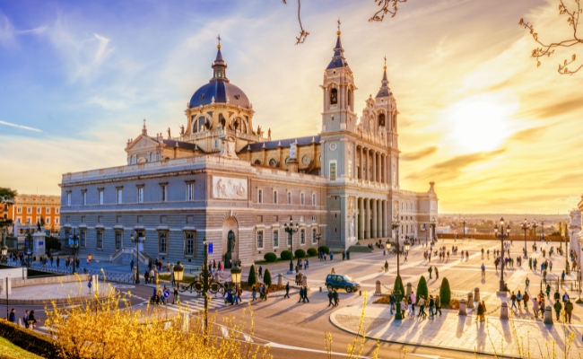 EXPERIENCIA MARRUECOS Y MADRID  - SALIDA 18 de OCTUBRE 2025- ACOMPAADA POR NOSOTRAS !