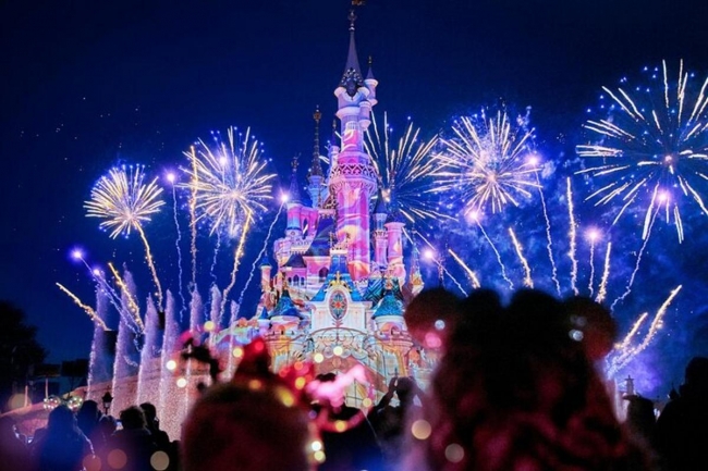 QUINCEA�ERAS A EUROPA CON DISNEY - SALIDAS SEPTIEMBRE 2026 / 2027/2028
