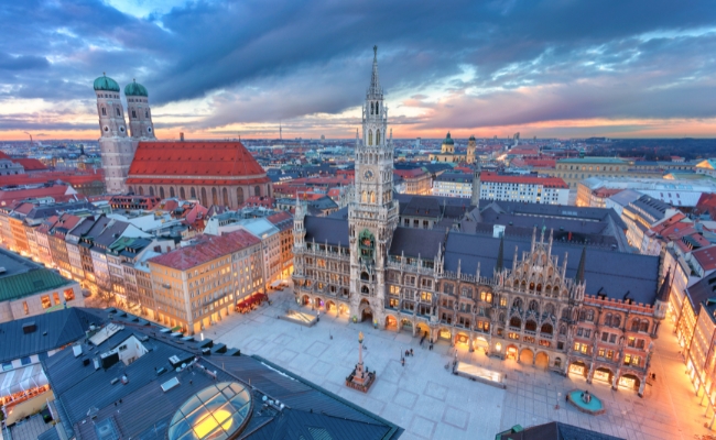 ALEMANIA Y ESPA�A - SALIDA 15 DE MAYO 2027