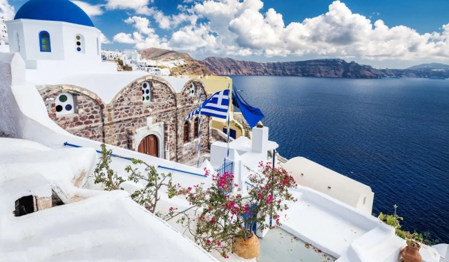 ITALIA CON ISLAS GRIEGAS - SALIDA 12 DE MAYO 2027