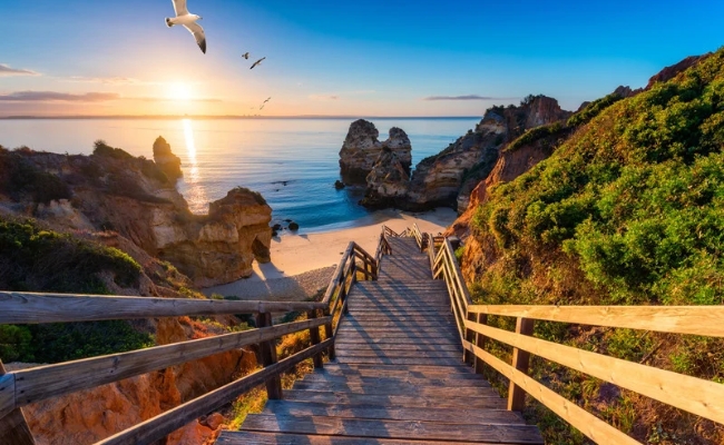 AVENTURA IBERICA: NORTE DE ESPA�A Y PORTUGAL CON ALGARVE- SALIDA 14 DE MAYO 2027