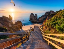 AVENTURA IBERICA: NORTE DE ESPA�A Y PORTUGAL CON ALGARVE- SALIDA 14 DE MAYO 2027